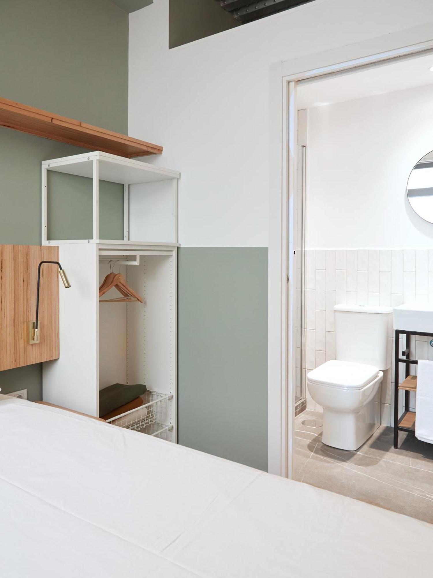 Ola Living Hostal Tetuan มาดริด ภายนอก รูปภาพ