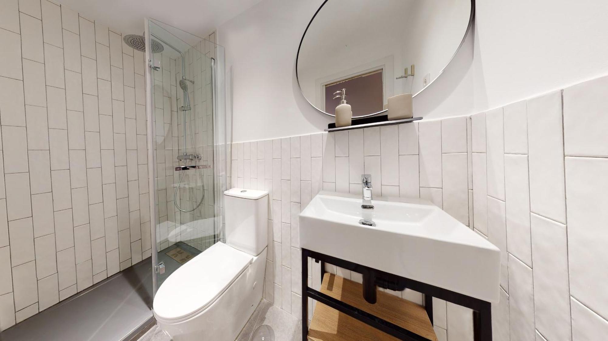 Ola Living Hostal Tetuan มาดริด ภายนอก รูปภาพ