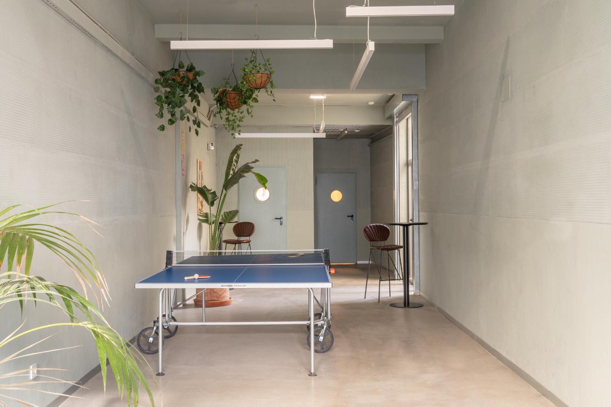 Ola Living Hostal Tetuan มาดริด ภายนอก รูปภาพ